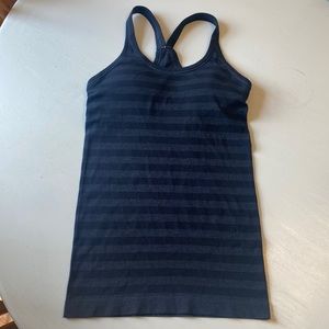 Lululemon athletica top size 4